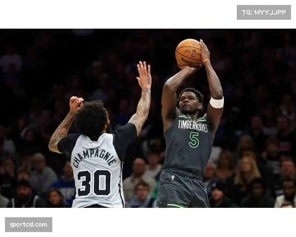 森林狼加时憾负,爱德华兹绝杀上篮遭封盖,本场其篮下命中率仅为40%